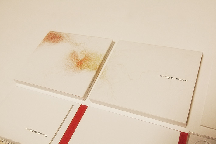 ad_sensing_the_moment02.jpg